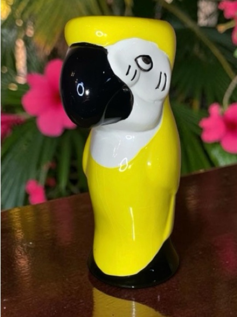 PARTY PARROT MACAW Porcelain Tiki Mug Vase Cocktail Glass Hawaiian Yellow 8”